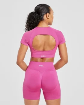 Adapt Seamless Crop Top