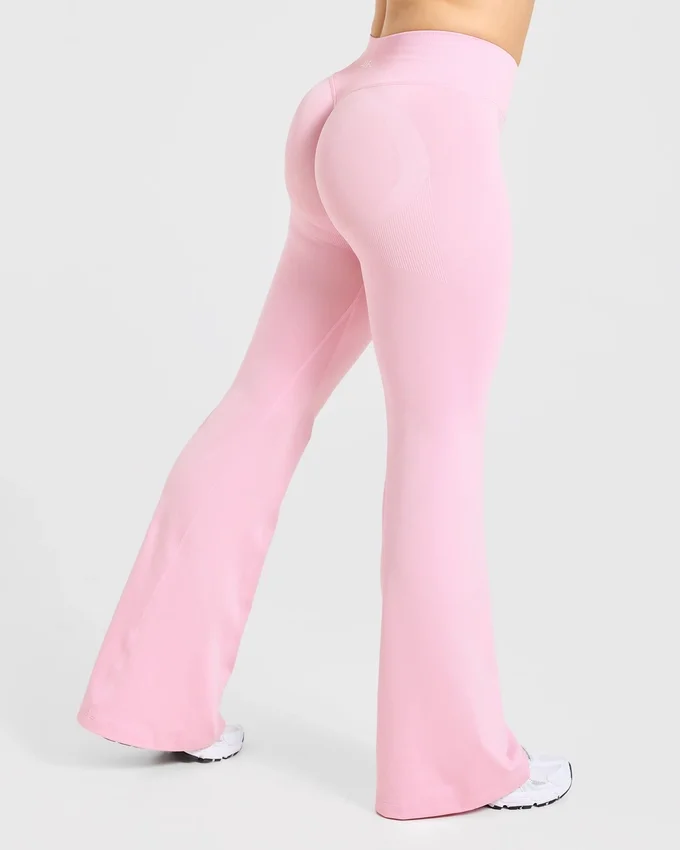Adapt Seamless Flared Leggings