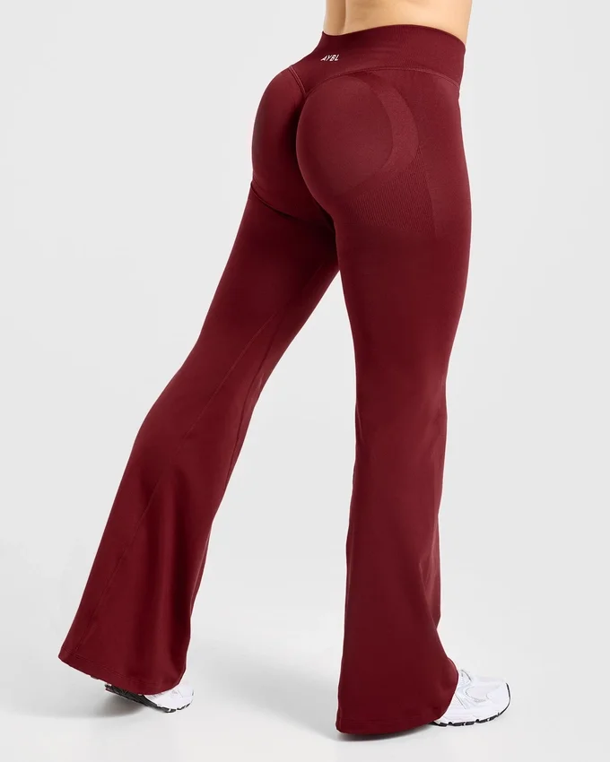 Adapt Seamless Flared Leggings
