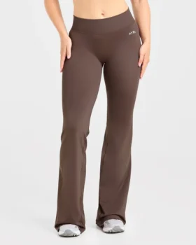 Adapt Seamless Flared Leggings