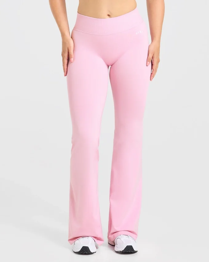 Adapt Seamless Flared Leggings