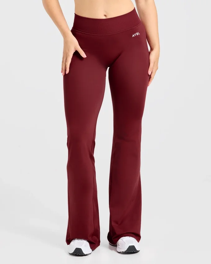 Adapt Seamless Flared Leggings