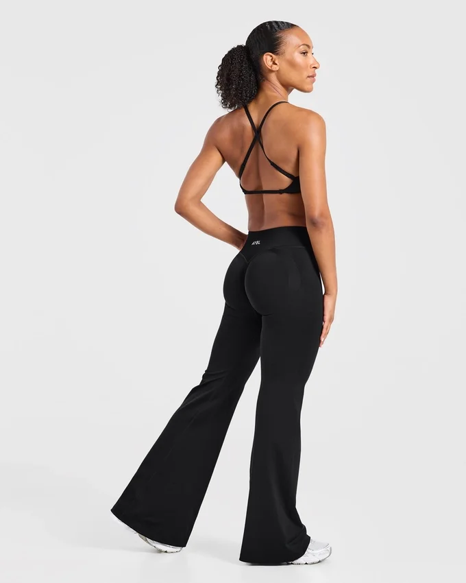 Adapt Seamless Flared Leggings