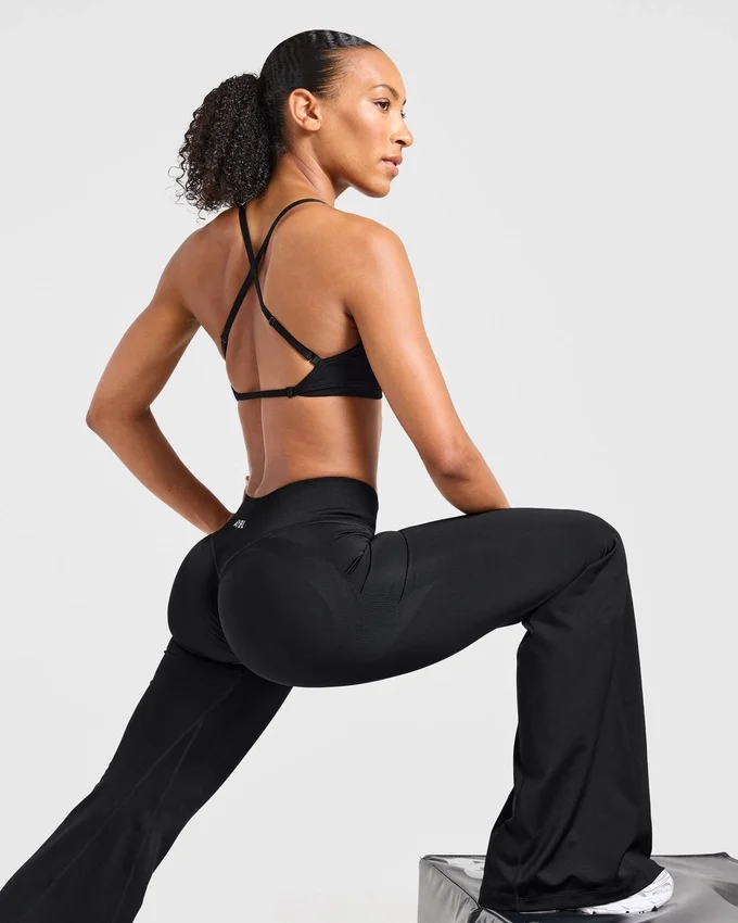 Adapt Seamless Flared Leggings