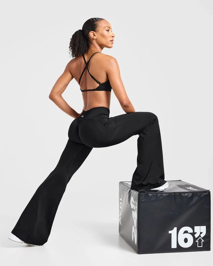 Adapt Seamless Flared Leggings