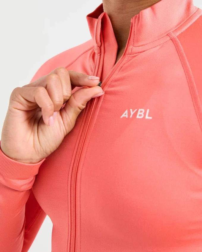 Adapt Seamless Jacket
