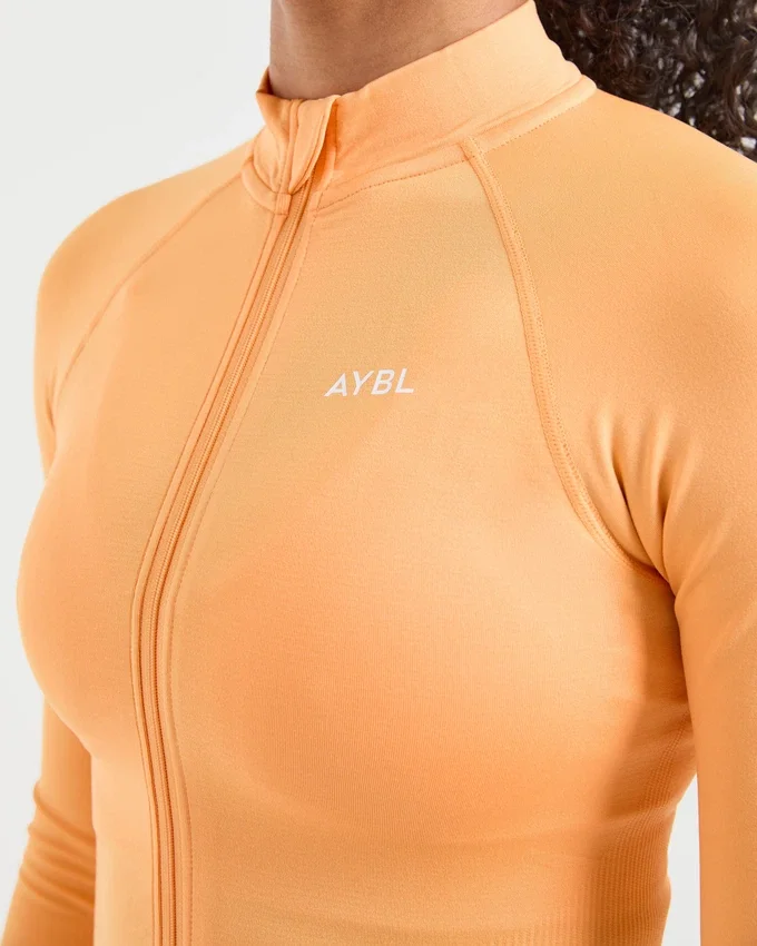 Adapt Seamless Jacket