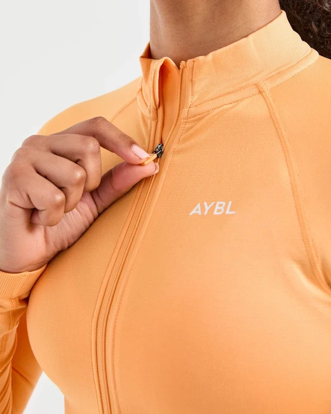 Adapt Seamless Jacket