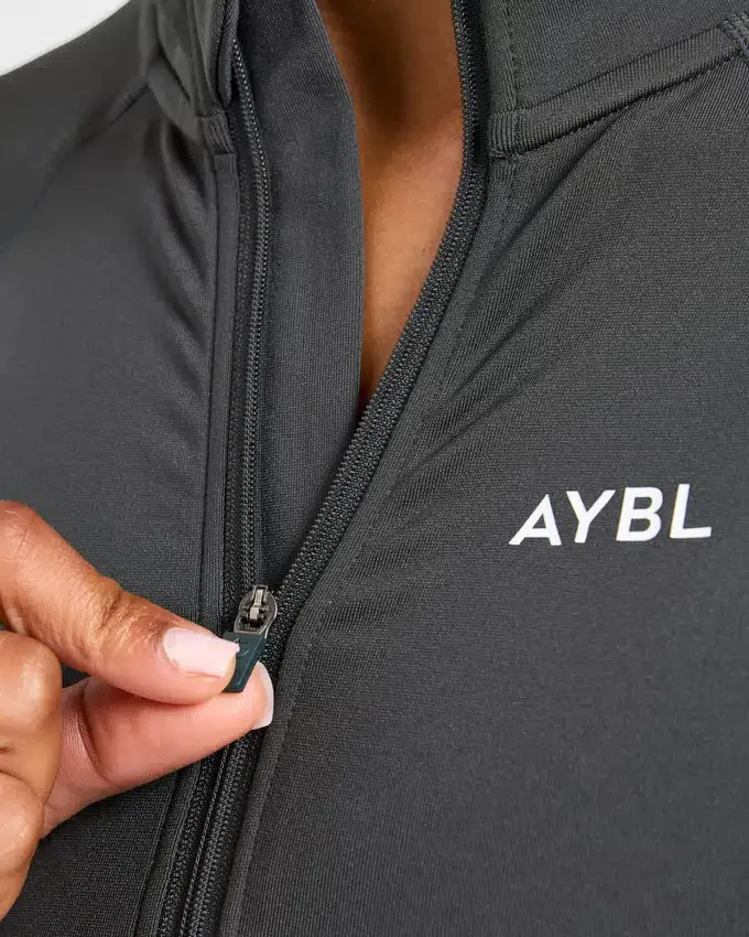 Adapt Seamless Jacket