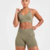 Adapt Seamless Sports Bra