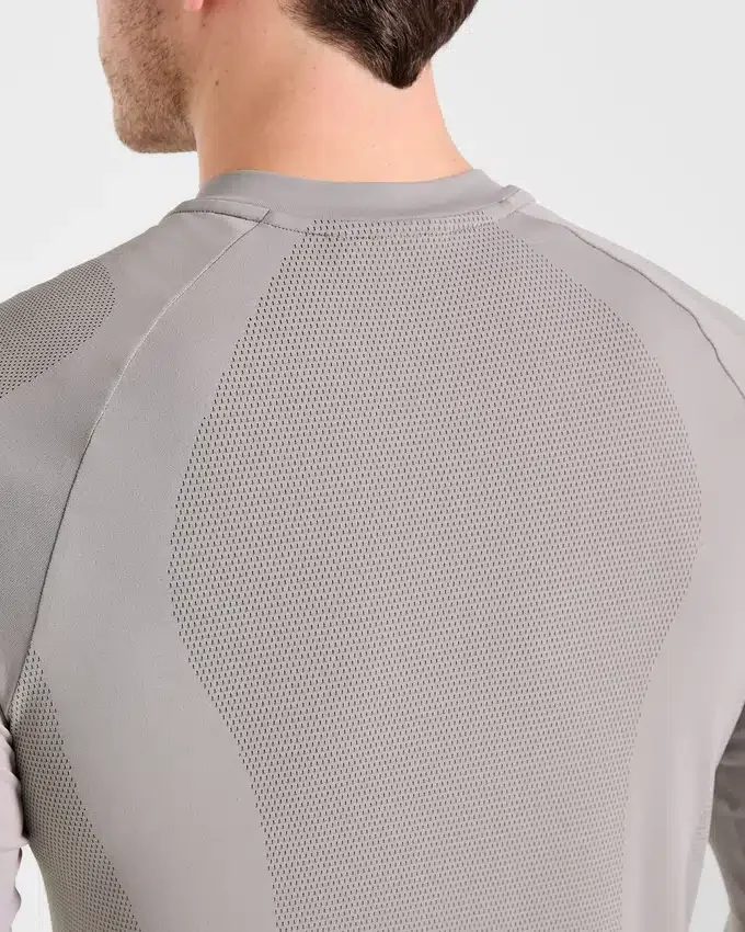Attain Seamless Long Sleeve T Shirt