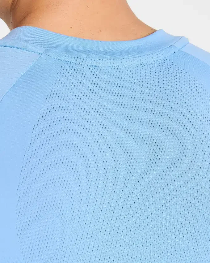 Attain Seamless Long Sleeve T Shirt