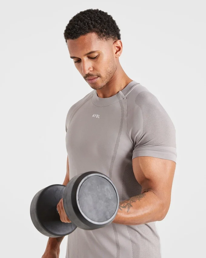 Attain Seamless T Shirt