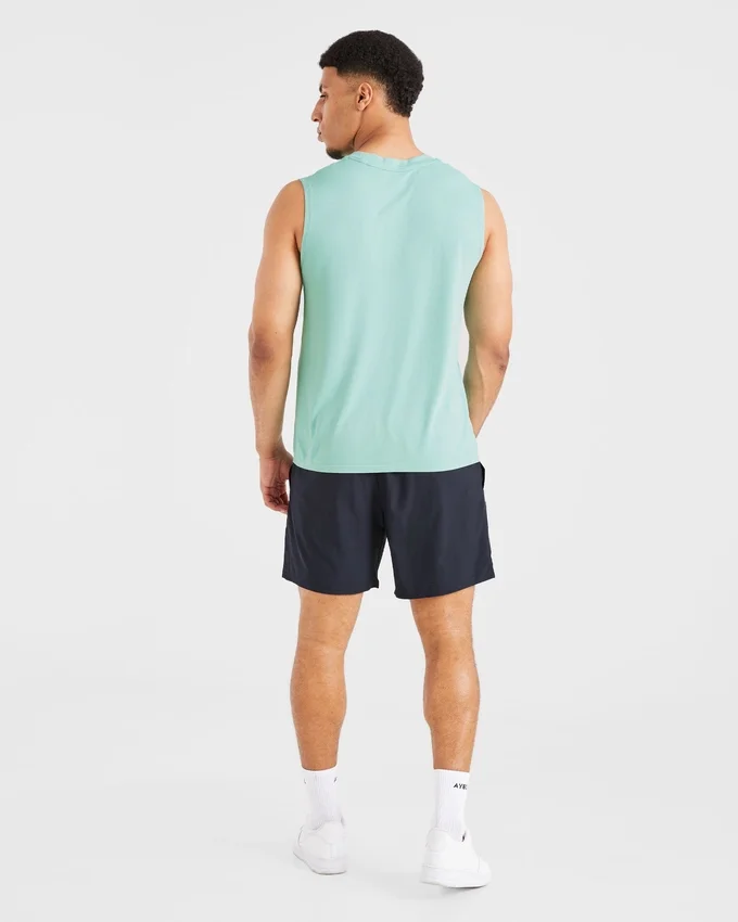 Attain Seamless Vest