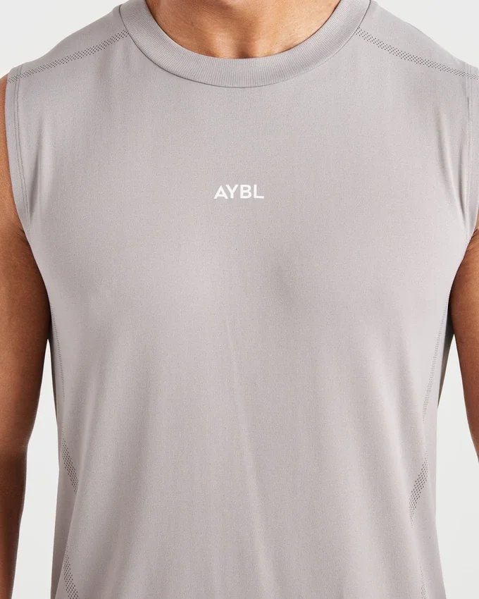Attain Seamless Vest
