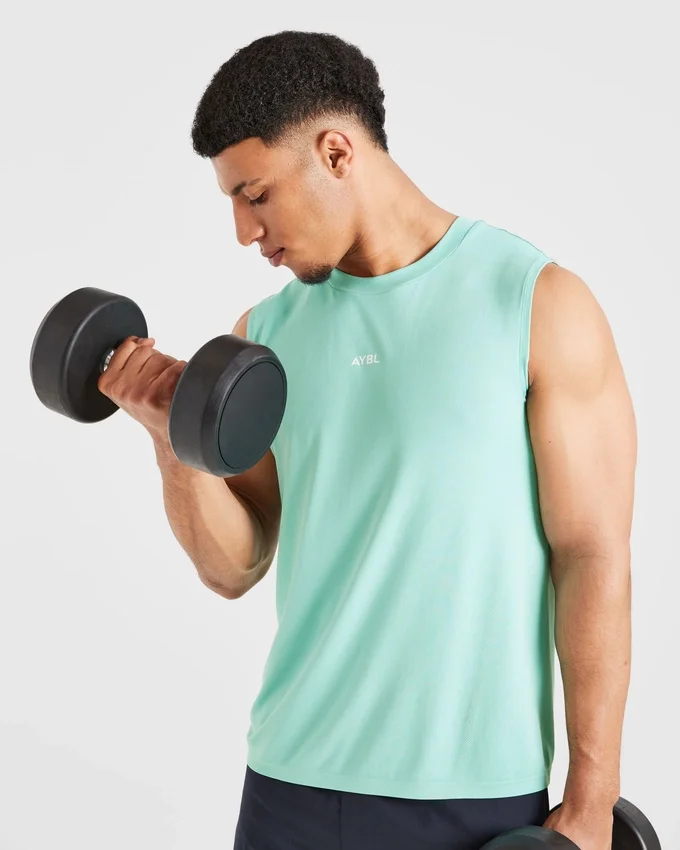 Attain Seamless Vest