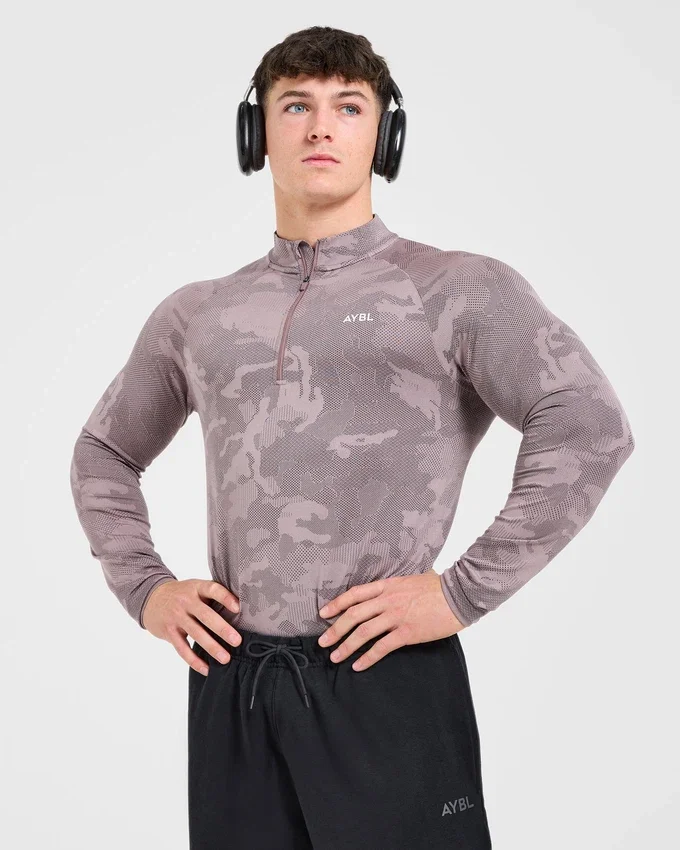 Camo Seamless 1/4 Zip Pullover