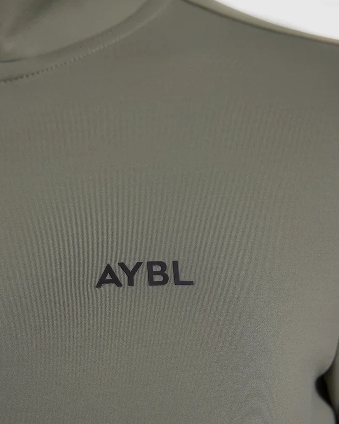Classic 1/4 Zip Pullover