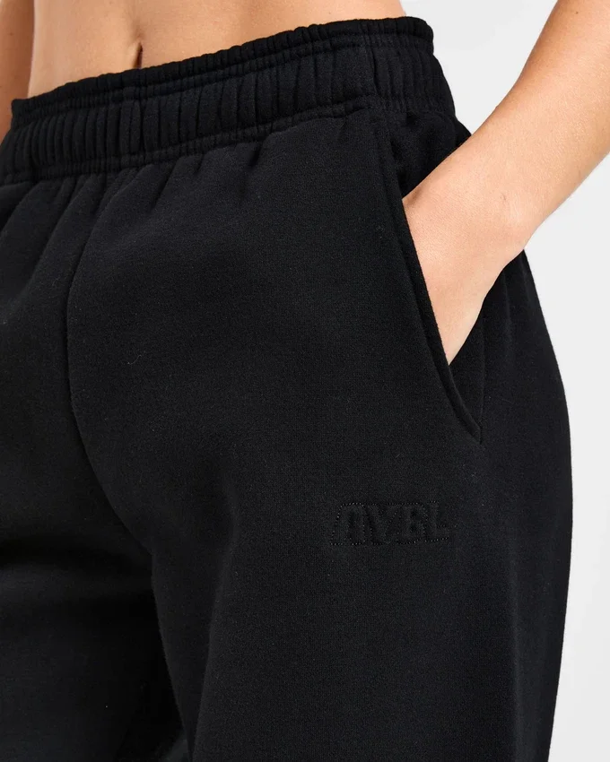 Classic Plush Oversized Straight Leg Joggers