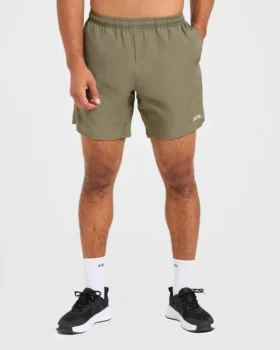 Core 7" Shorts