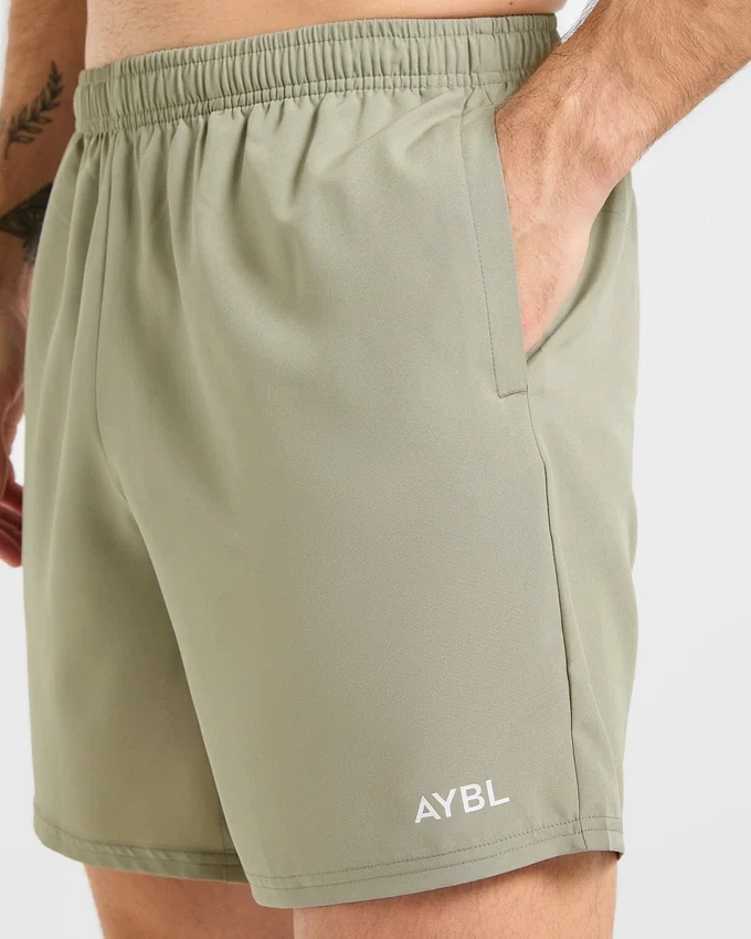 Core 7" Shorts
