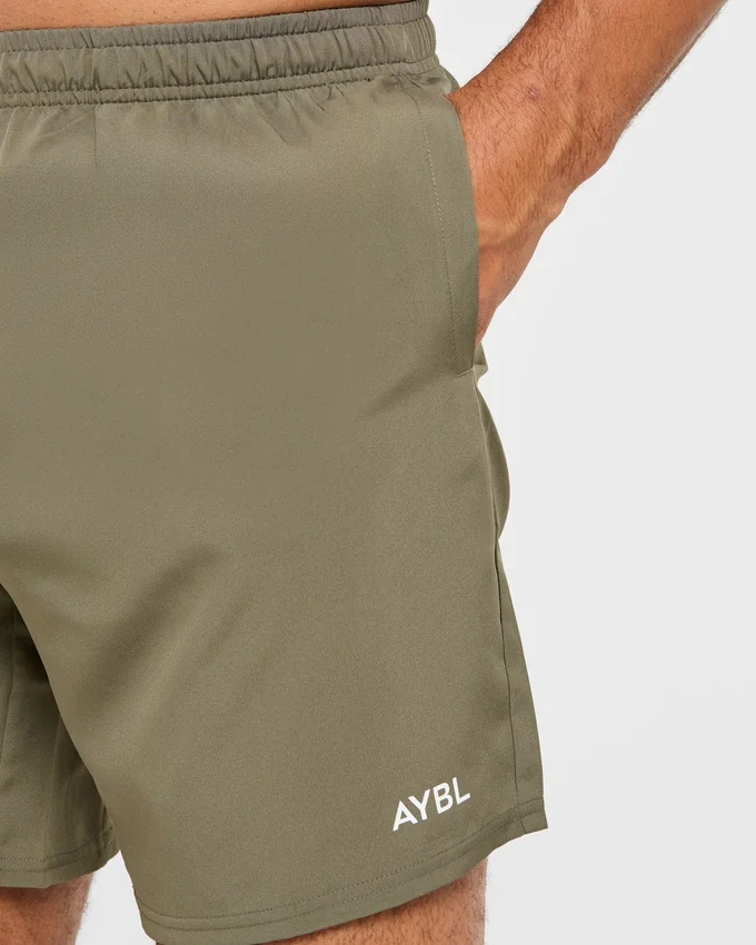 Core 7" Shorts