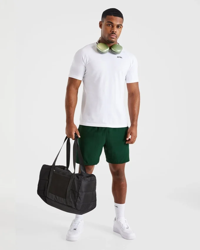 Core 7" Shorts
