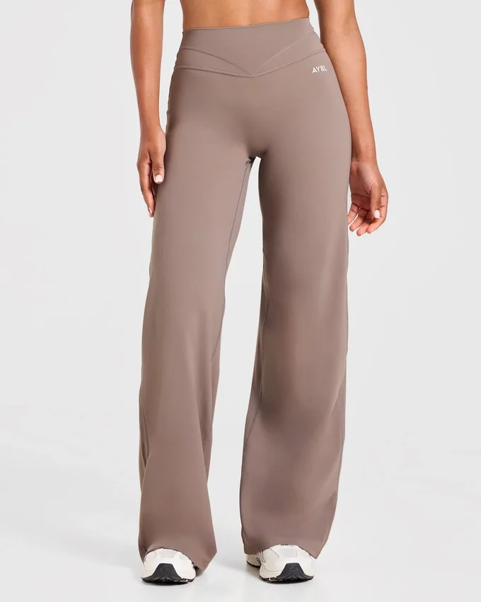 Engage Straight Leg Leggings