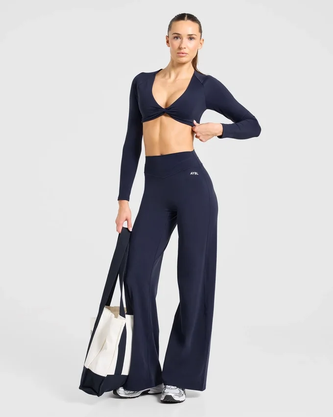 Engage Straight Leg Leggings