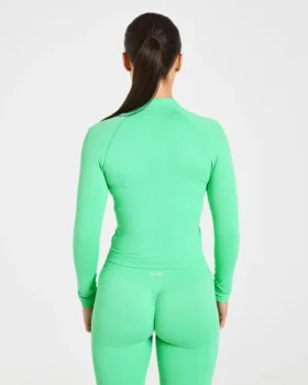 Enhance Seamless Jacket