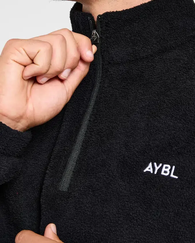 Essential 1/4 Zip Fleece