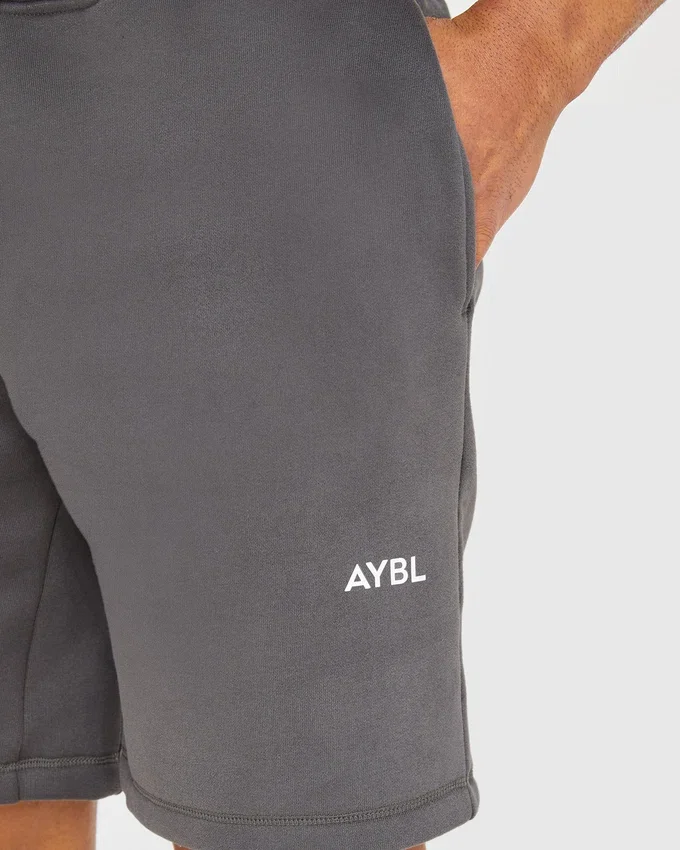 Essential 7" Shorts