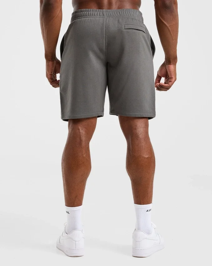 Essential Lightweight 7" Shorts