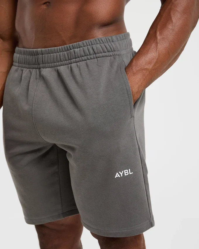 Essential Lightweight 7" Shorts