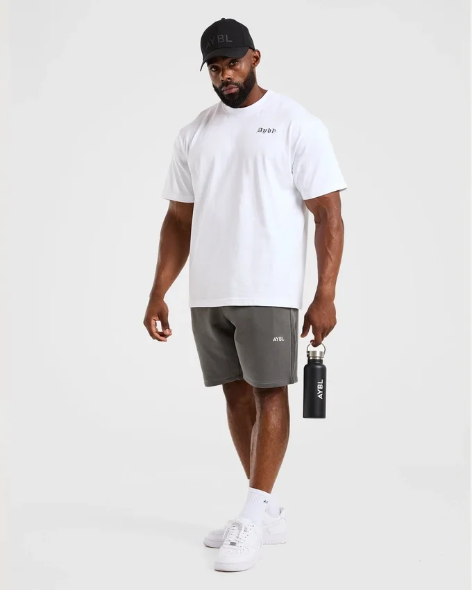 Essential Lightweight 7" Shorts