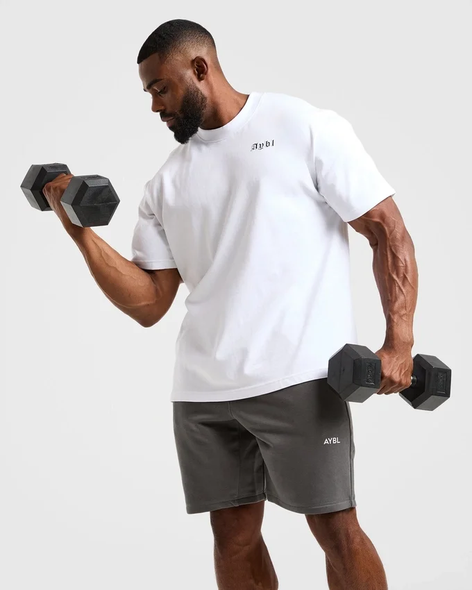 Essential Lightweight 7" Shorts