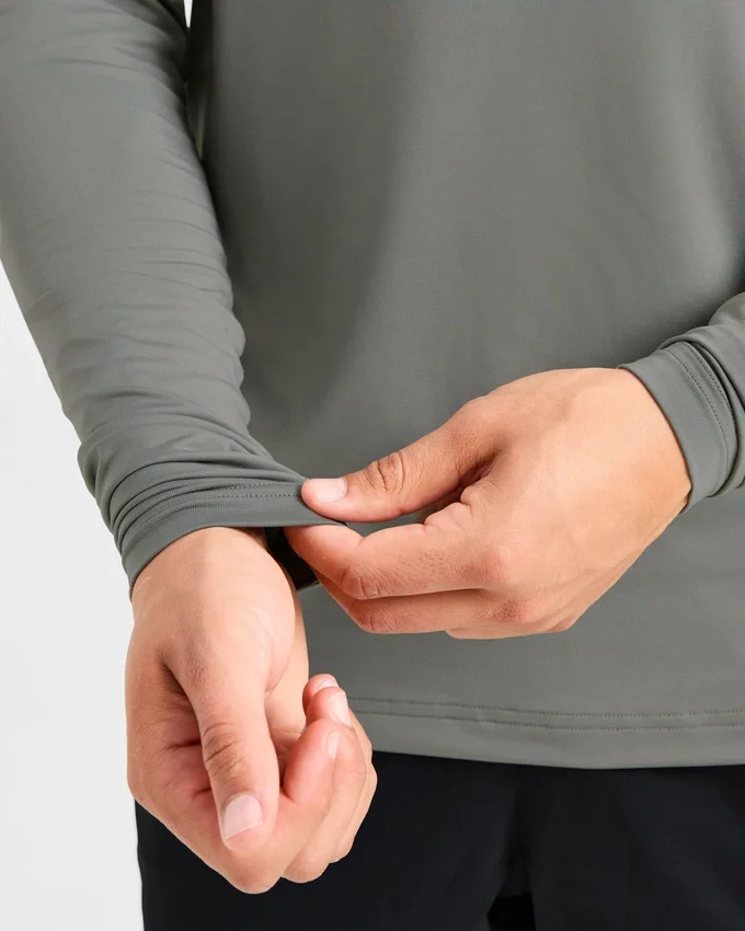 Essential Long Sleeve T Shirt