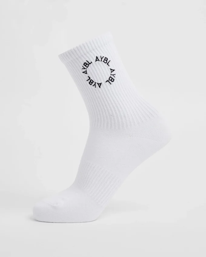 Everyday Embroidered Crew Socks (3 Pack)