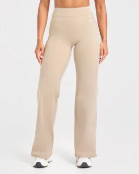 Form Flared Leggings