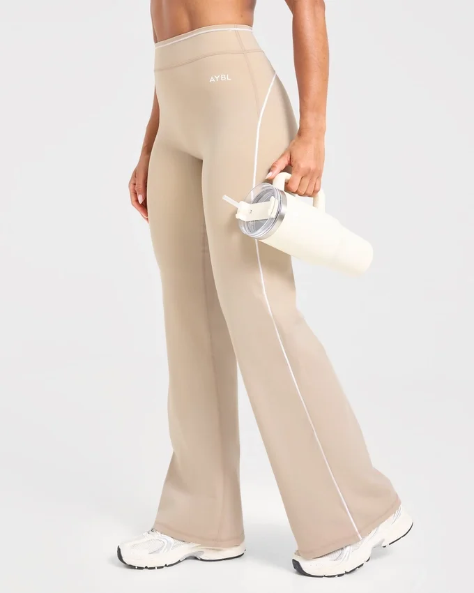Form Flared Leggings