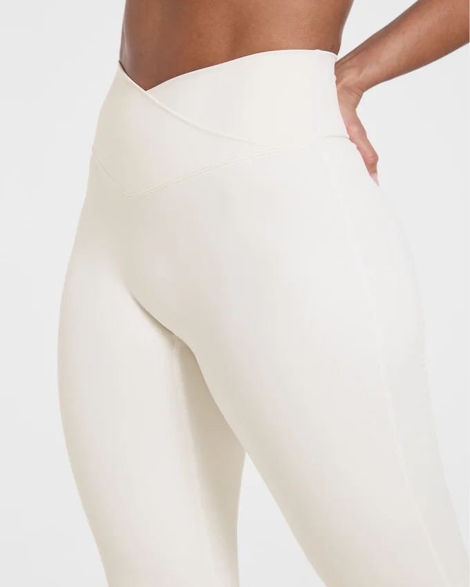Sculpt Wrap Flared Leggings